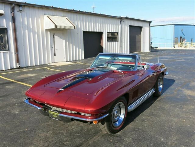 Chevrolet Corvette Convertible, 1967 image number 24