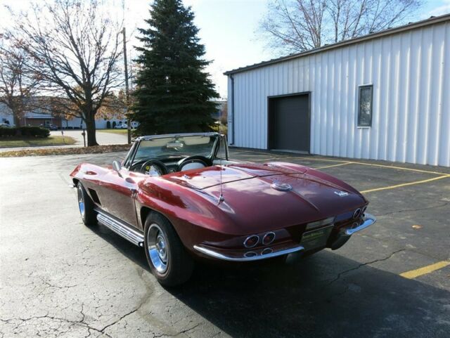 Chevrolet Corvette Convertible, 1967 image number 31