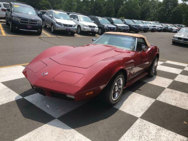 Chevrolet Corvette 1974 image number 10