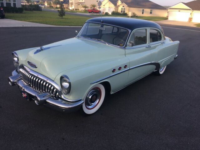 Buick Series 40 1953 image number 2