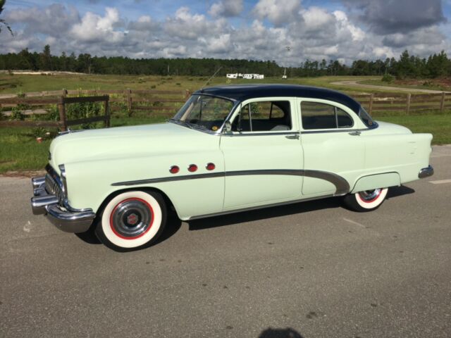 Buick Series 40 1953 image number 20