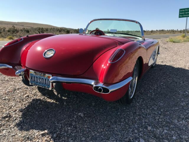 Chevrolet Corvette 1959 image number 10