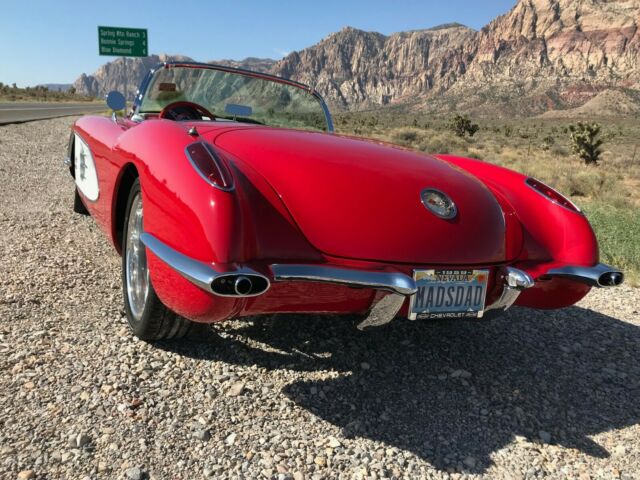 Chevrolet Corvette 1959 image number 21