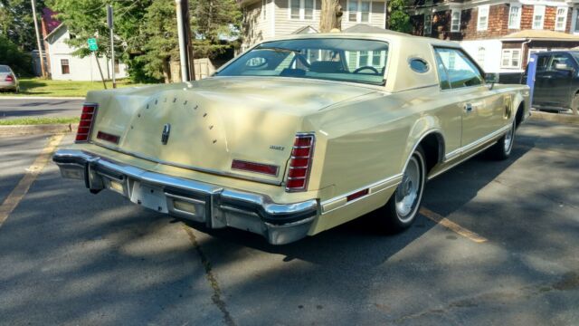 Lincoln Continental 1979 image number 14