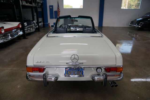 Mercedes-Benz 280SL Roadster 1969 image number 15