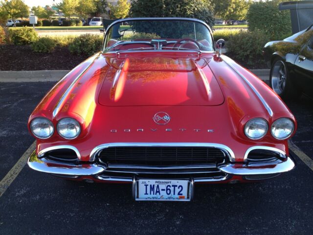 Chevrolet Corvette 1962 image number 0