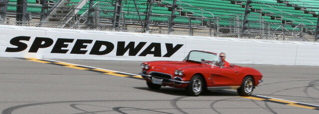 Chevrolet Corvette 1962 image number 23