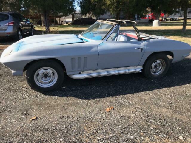 Chevrolet Corvette 1963 image number 10