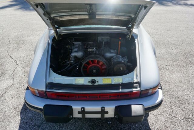 Porsche 911 1977 image number 47