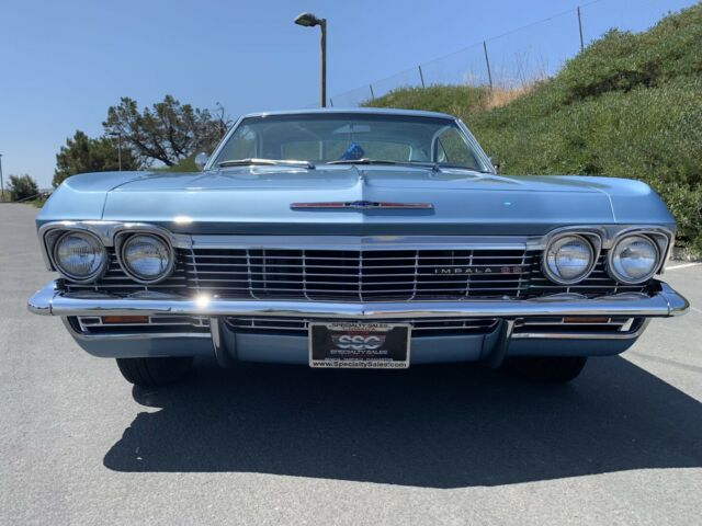 Chevrolet Impala 1965 image number 18