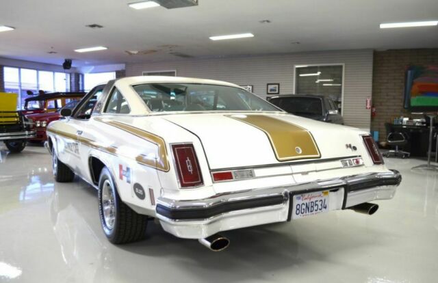 Oldsmobile 455 Hurst W30 1974 image number 32