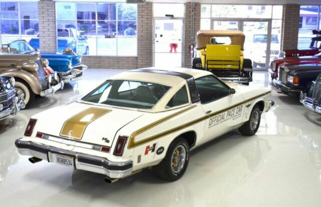 Oldsmobile 455 Hurst W30 1974 image number 33