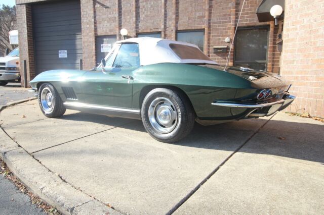 Chevrolet Corvette 1967 image number 2