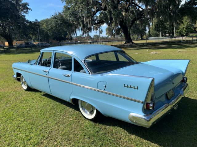 Plymouth Savoy 1958 image number 4