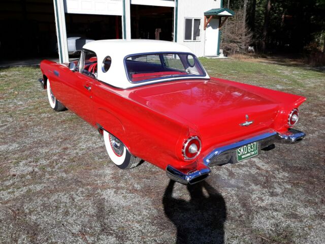 Ford Thunderbird 1957 image number 18