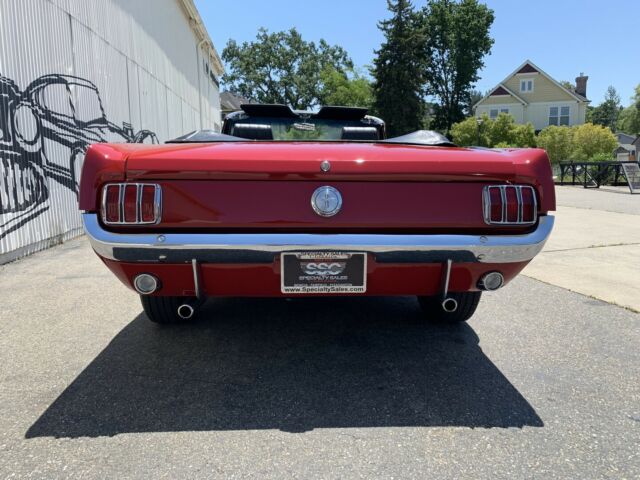 Ford Mustang 1966 image number 29