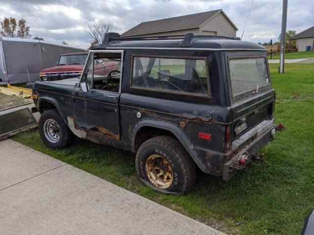 Ford Bronco 1971 image number 2