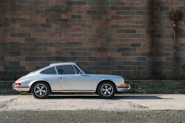 Porsche 911 1970 image number 37