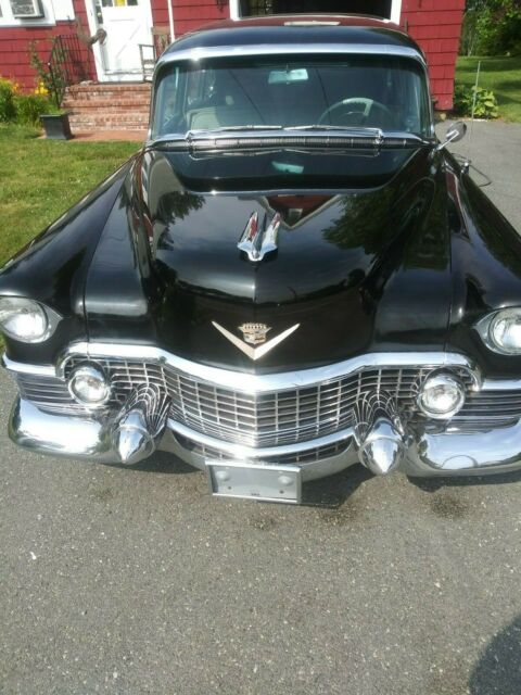 Cadillac Fleetwood 1954 image number 27