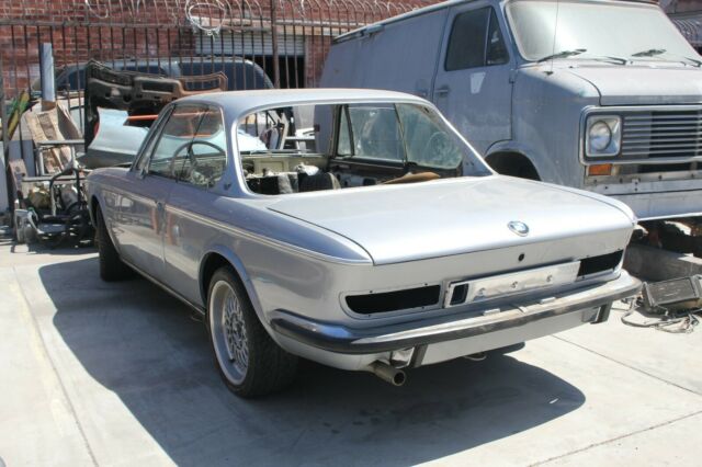 BMW 3-Series 1972 image number 13