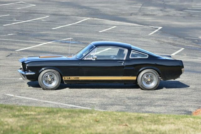 Shelby GT350-H 1966 image number 12