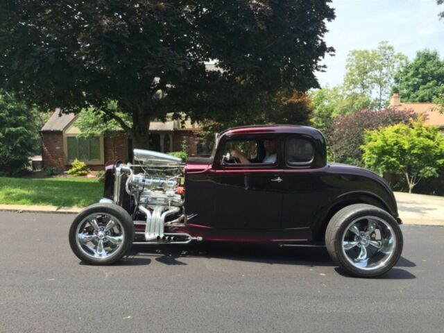 Ford 5 Window Coupe 1932 image number 23