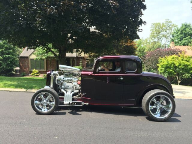 Ford 5 Window Coupe 1932 image number 33