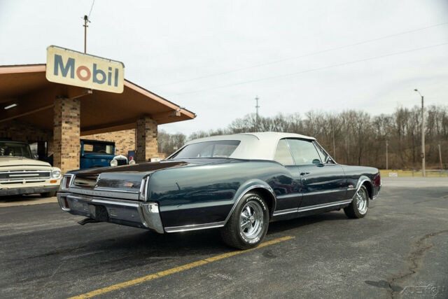 Oldsmobile Cutlass 1967 image number 6