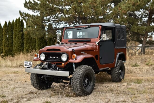 Toyota FJ Cruiser 1963 image number 12