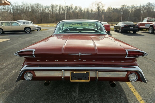 Oldsmobile Dynamic 88 1960 image number 39