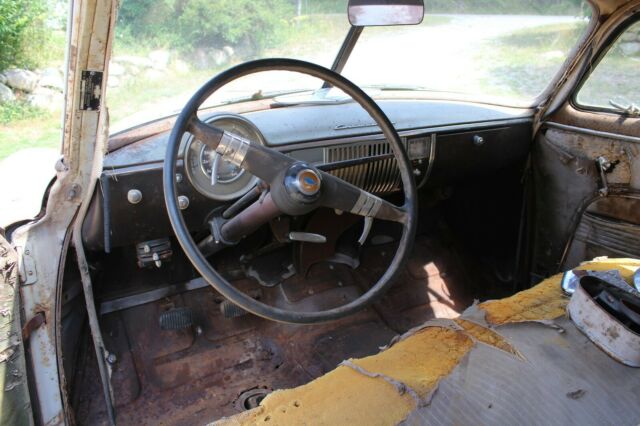 Chevrolet Fleetline 1949 image number 11