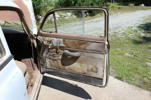 Chevrolet Fleetline 1949 image number 25