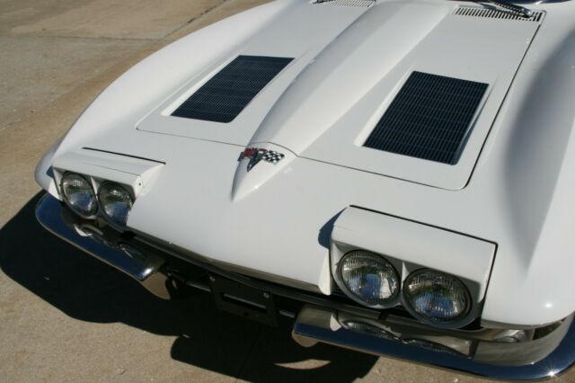 Chevrolet Corvette 1963 image number 27