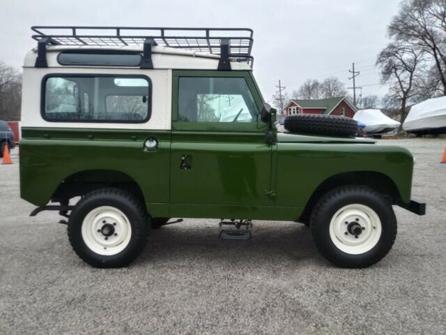 Land Rover Defender 1963 image number 25