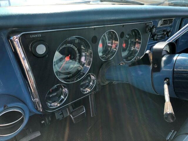 Chevrolet C-10 1971 image number 35