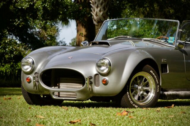 Ford Cobra 1966 image number 1