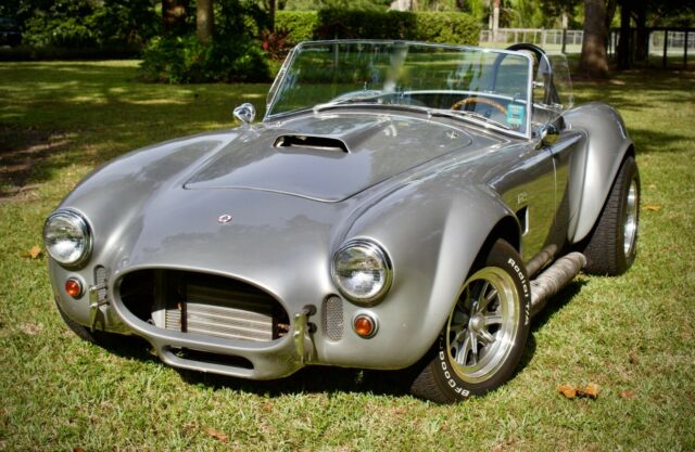 Ford Cobra 1966 image number 2