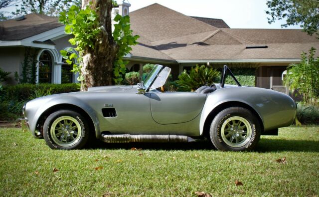 Ford Cobra 1966 image number 22