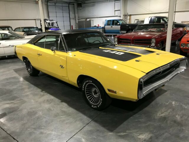 Dodge Charger 1970 image number 12