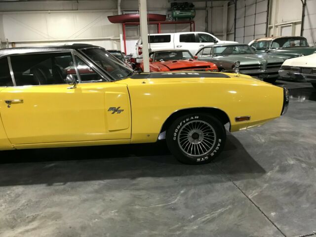 Dodge Charger 1970 image number 32