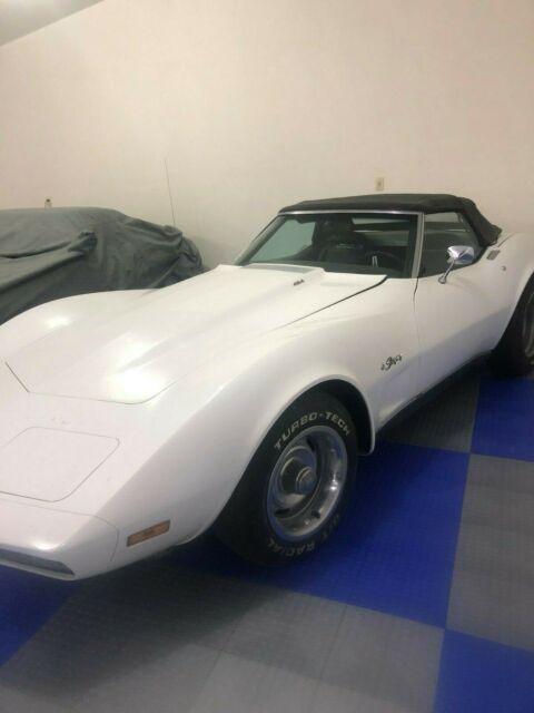 Chevrolet Corvette 1974 image number 14