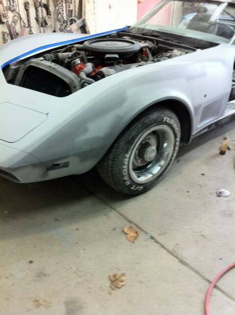 Chevrolet Corvette 1974 image number 3