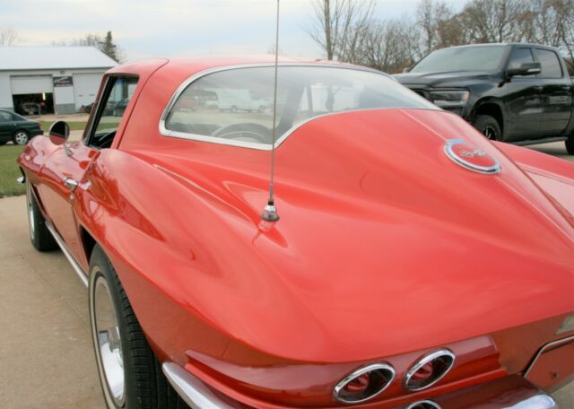 Chevrolet Corvette 1967 image number 10