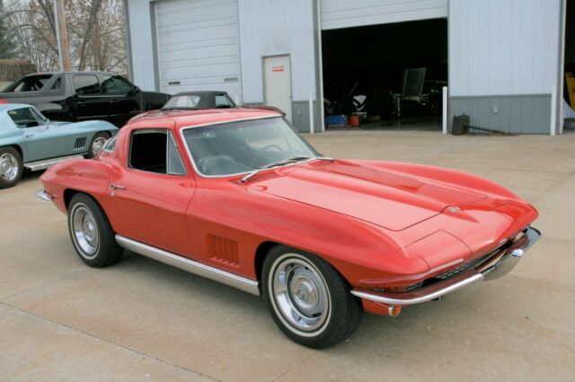 Chevrolet Corvette 1967 image number 26