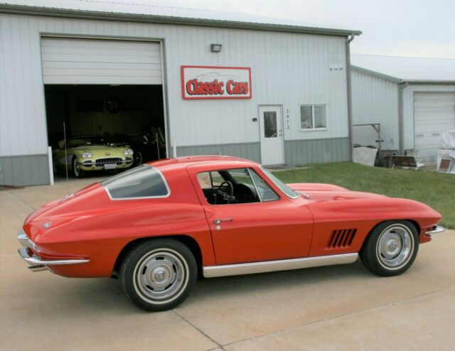 Chevrolet Corvette 1967 image number 28