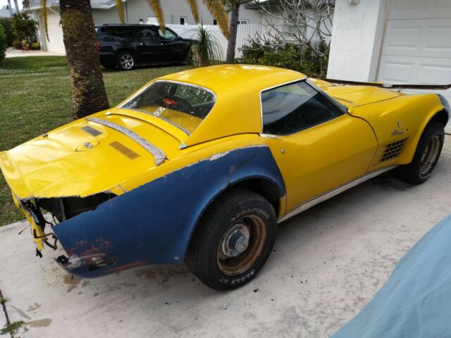 Chevrolet Corvette 1972 image number 2