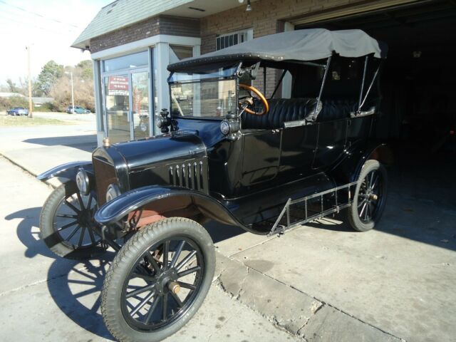 Ford Model T 1917 image number 0