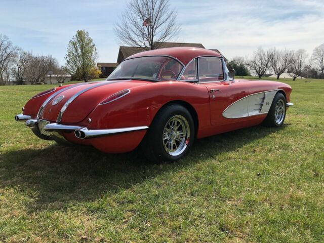 Chevrolet Corvette 1958 image number 15