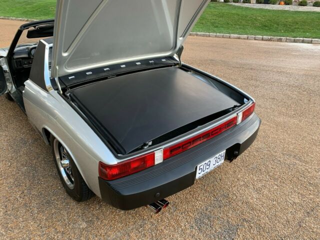 Porsche 914 1975 image number 10