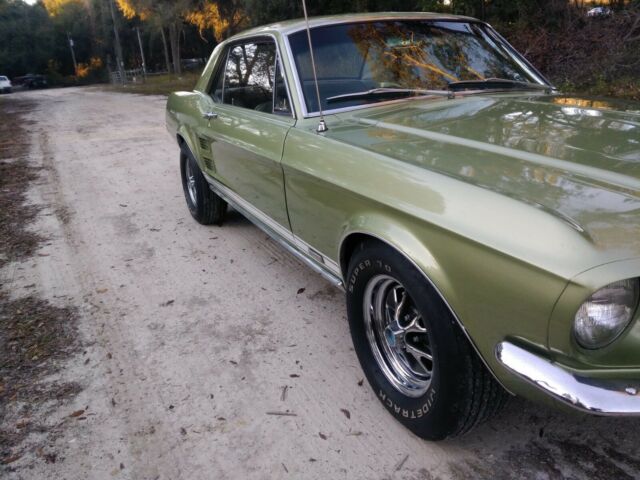 Ford Mustang 1967 image number 25